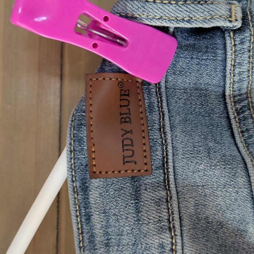 Judy Blue Women's Light Blue Boot Cut Jeans - Picture 7 of 7